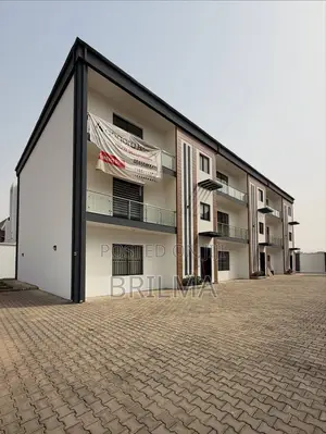 5bdrm Duplex in Jahi for sale