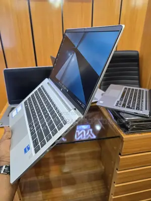 Laptop HP ProBook 440 G10 16GB Intel Core i5 SSD 512GB