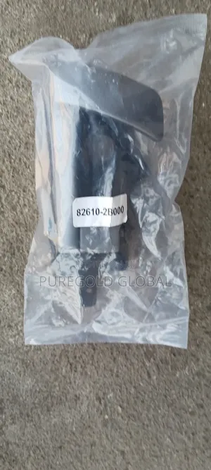 Santafe 06 And 09 Door Handle