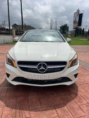 Mercedes-Benz CLA-Class CLA 250 4MATIC Sedan 2014 White