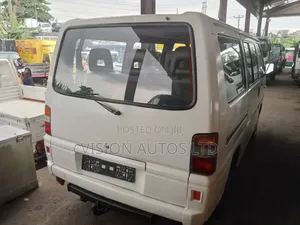 Mitsubishi L300 2000 White