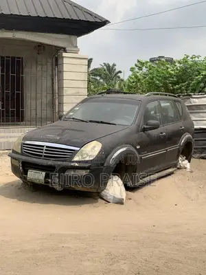 Ssangyong Rexton Jeep for Scrap or Service and Use.