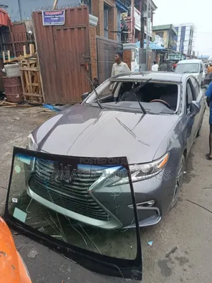 Lexus Es350 2016 Windscreen Glass Available