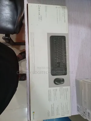 Microsoft Wireless Desktop 2000 Keyboard Mouse Combo – Black