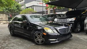 Mercedes-Benz E350 Base 4Matic Sedan AWD (3.5L 6cyl 7A) 2013 Black