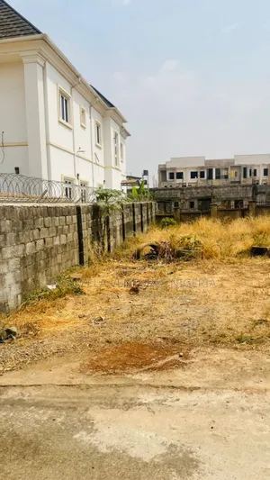 600 SQM in D Best Most Beautiful Estate in Gaduwa