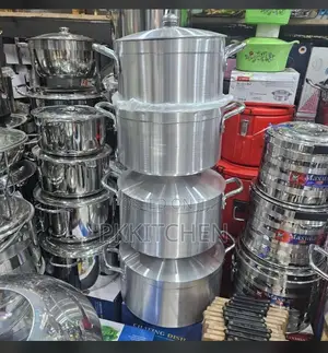 Set of Pots