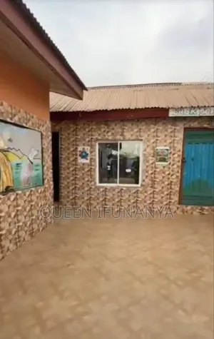 3 Bedroom Bungalow With 10 Classes for Sale, Fha Allocation.