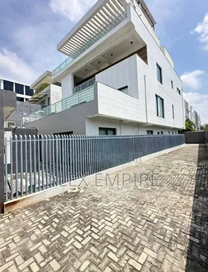 5bdrm Duplex in Banana Island for sale