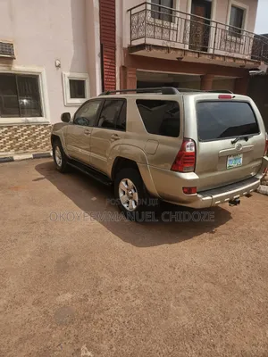 Toyota 4-Runner Limited 4x4 V6 2007 Gold