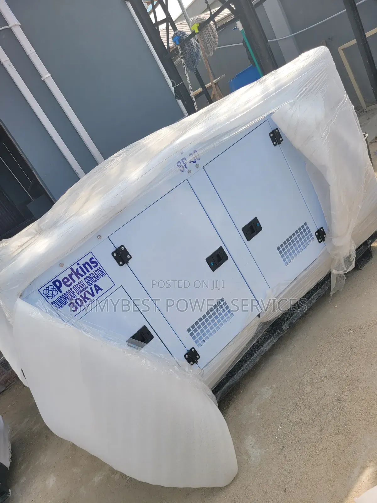 Strong Engine 30kva Soundproof Generator Perkins
