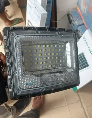 100 Watts All in One Solar Flood Light