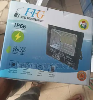 100 Watts All in One Solar Flood Light