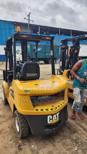 Cat 3 Ton Forklift for Sale Excellent Condition • Ready to Work