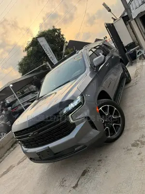 Chevrolet Suburban 2021 Gray