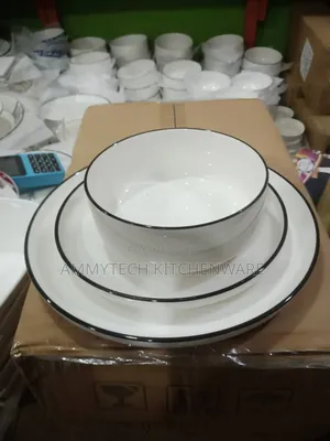Plain White Plate With Black⚫ Design