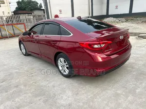 Hyundai Sonata SE PZEV 4dr Sedan (2.4L 4cyl 6A) 2015 Red