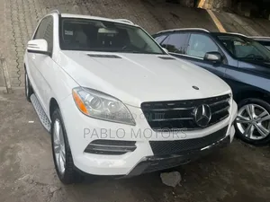 Mercedes-Benz M Class ML350 4MATIC 4dr SUV AWD (3.5L 6cyl 7A) 2014