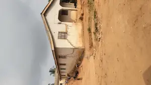 10bdrm Bungalow in Ifo for sale