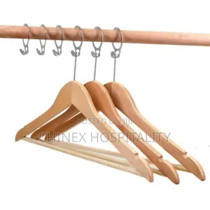 Durable Anti-Theft Hangers – Perfect for Hotels, Boutiques, and Homes.