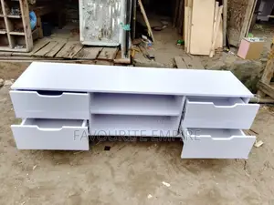 5ft T.V Stand