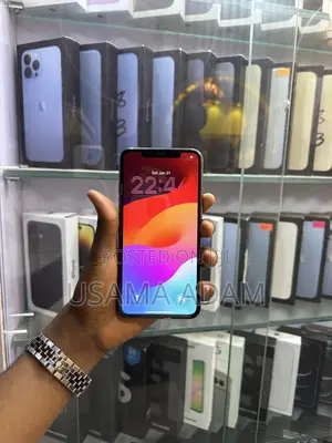 New Apple iPhone 11 Pro Max 256 GB Black
