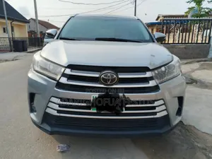 Toyota Highlander 2016 Silver