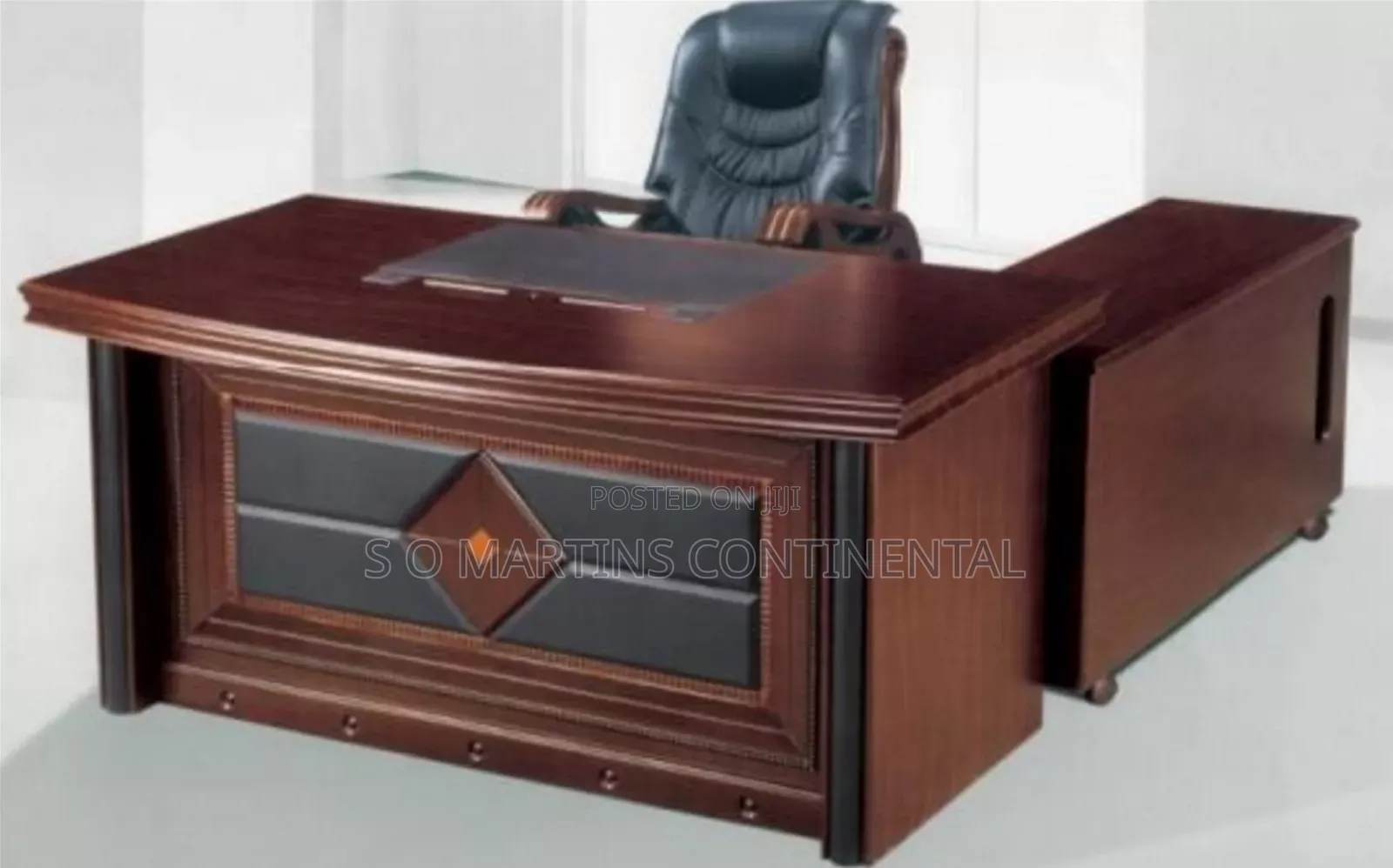 Executive Modern Office Table