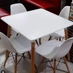 Classic Quality Modern Restaurant Table With Chairs