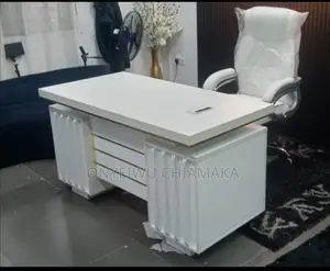 Executive Office Desk (Luxury Desk)