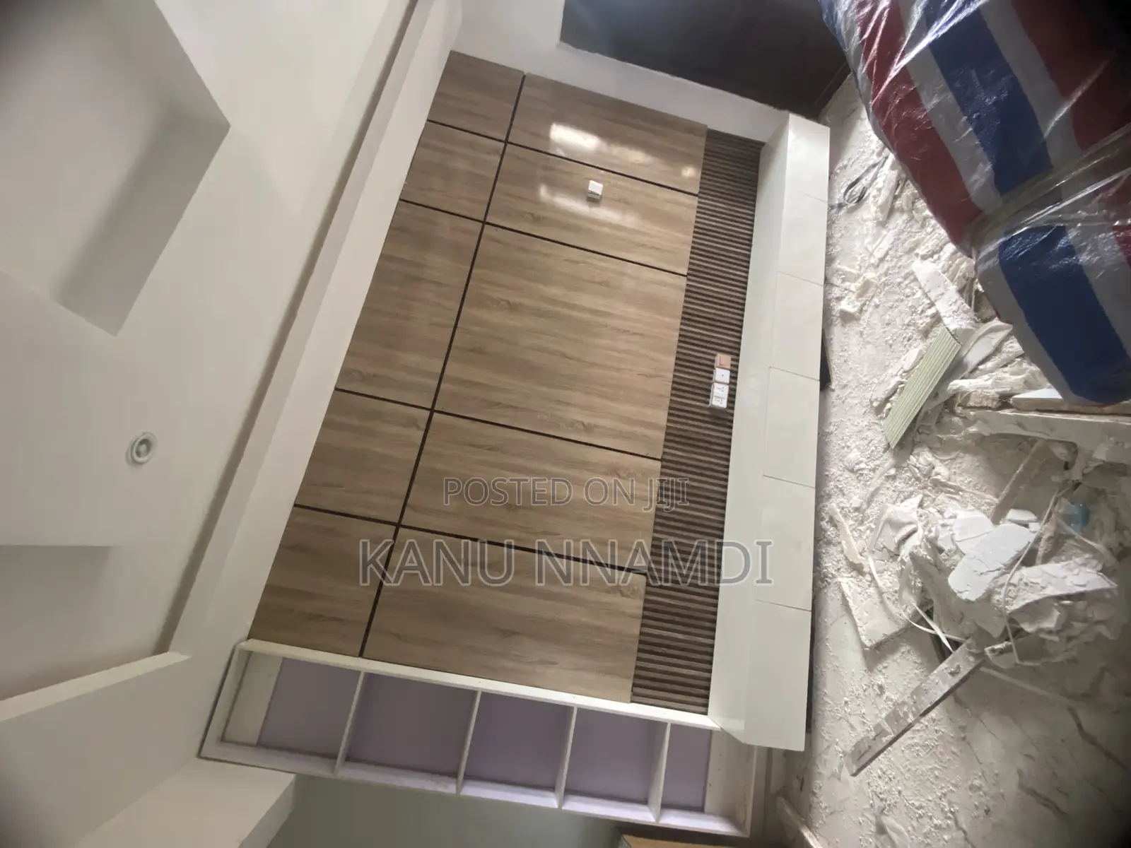 Wall Console With High Quality Designs and Materials