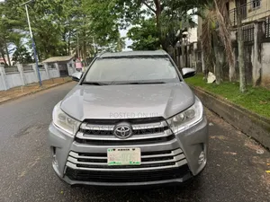 Toyota Highlander 2015 Silver