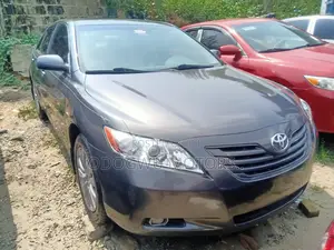 Toyota Camry LE 4dr Sedan (2.4L 4cyl 5A) 2009 Gray
