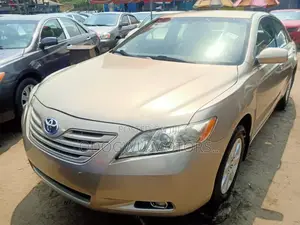 Toyota Camry LE 4dr Sedan (2.4L 4cyl 5A) 2009 Gold