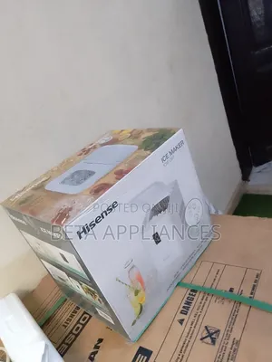 Hisense Portable Ice Maker – Fast Ice in Minutes