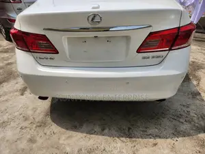 Lexus ES 2012 White