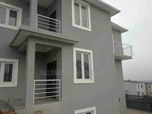 Furnished 6bdrm Duplex in Well Gated Estate, Idu Industrial for sale