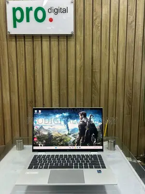 Laptop HP EliteBook 1040 G8 16GB Intel Core i7 SSD 256GB