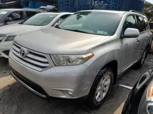 Toyota Highlander Limited 2012 Silver