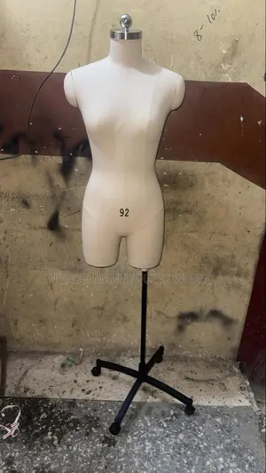 Fully Pinnable Size 10 Dressform