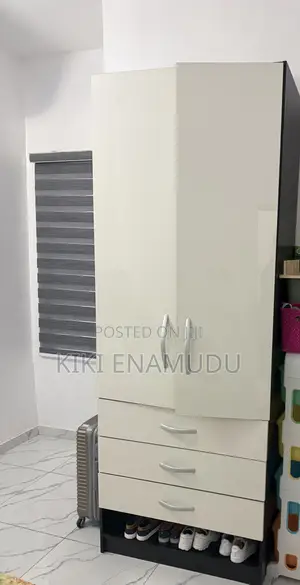 Fastest Finger: Closet for Sale