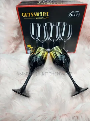 Black⚫ And Gold Design Wine🍷 Glass