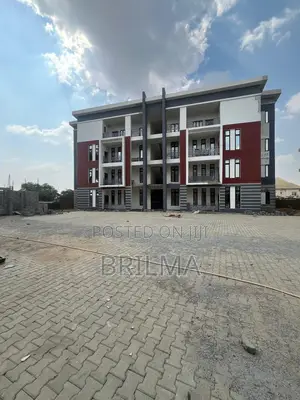3bdrm Apartment in Gwarinpa for sale