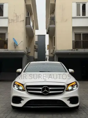 Mercedes-Benz E300 4Matic AWD Sedan (2.0L 4cyl 9A) 2017 White