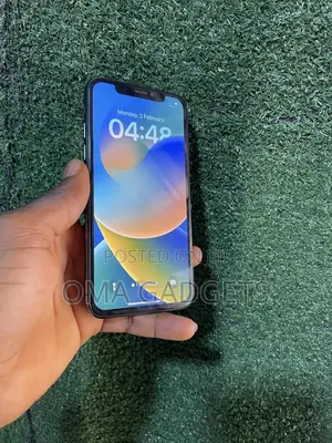 Apple iPhone X 64 GB Blue