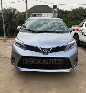 Toyota Sienna Limited Premium 7 Passenger (3.5L 6cyl 8A) 2017 Silver