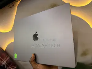Laptop Apple MacBook Pro 2021 M1 32GB Apple M1 Pro SSD 512GB