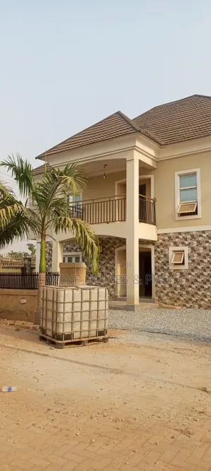 4bdrm Duplex in Jabi for rent