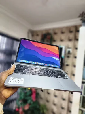 Laptop Apple MacBook Pro 2020 16GB Intel Core I7 SSD 1T