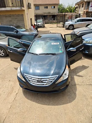 Hyundai Sonata Limited 2.0T Sedan (2.0L 4cyl 6A) 2012 Black